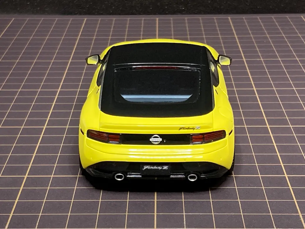 アオシマ THE SNAPKIT NISSAN RZ34 フェアレディZ カスタマイズ完成 リア側の画像