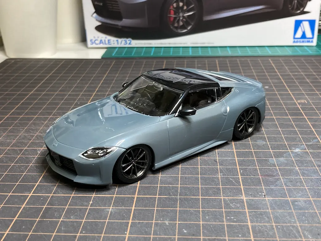 アオシマ THE SNAPKIT NISSAN RZ34 フェアレディZ 素組でのローダウン状態の画像