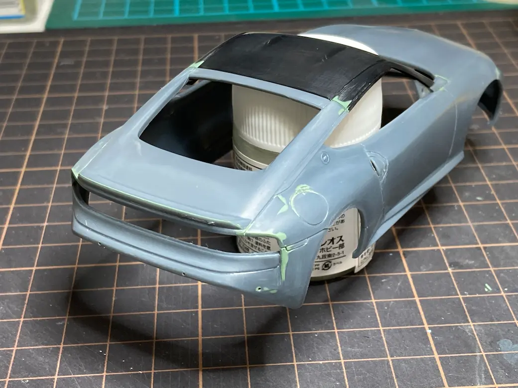 アオシマ THE SNAPKIT NISSAN RZ34 フェアレディZ パテ盛り後に整形したボディパーツ後部の画像