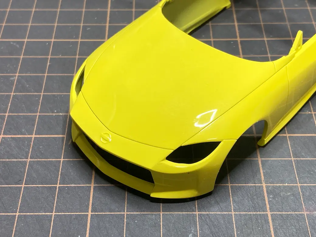 アオシマ THE SNAPKIT NISSAN RZ34 フェアレディZ クリア研ぎ出し後にコンパウンド艶出し後の画像