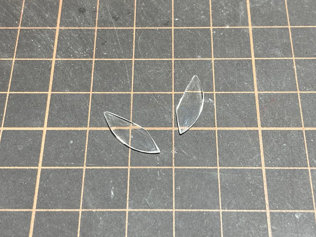 アオシマ THE SNAPKIT NISSAN RZ34 フェアレディZ のヘッドライトカバー加工研磨後の画像