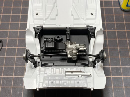 【写真】ハセガワMR2製作記-シャーシーパーツ組立