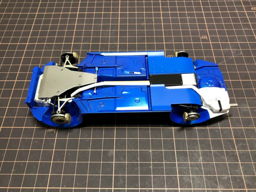 【写真】タミヤ 1/24SUBARU IMPREZA WRC'05 アンダーカバー部塗装あり